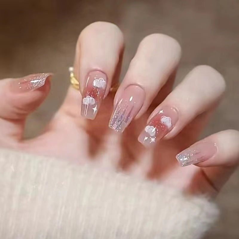 Artful nail art with cloud design Kalsten