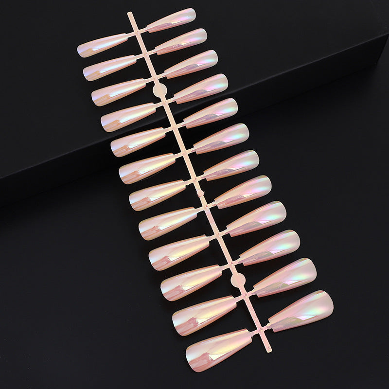 Artifical nails in modern holographic design Kalsten