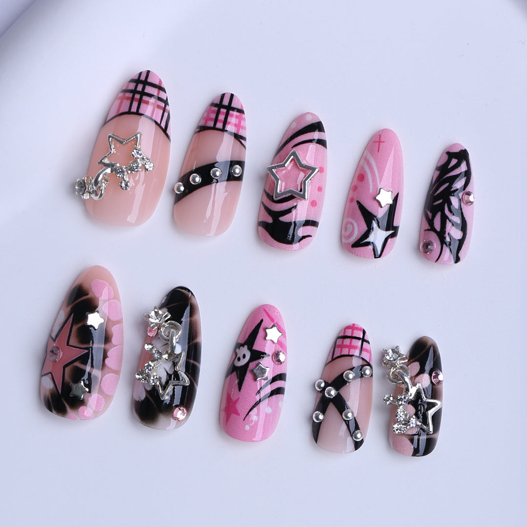 Artificial Nails in Modern Star Design Kalsten