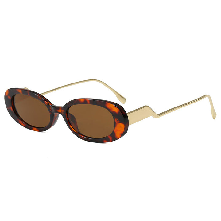 Women's retro-inspired sunglasses with contemporary design and striking frame Kalsten