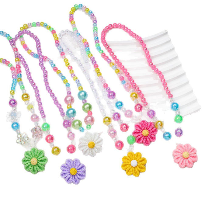 Playful jewelry set with flower pendant Kalsten