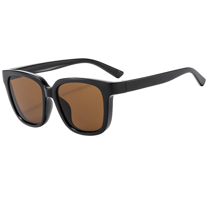 Women's sunglasses in a modern, square design with polarized lenses Kalsten