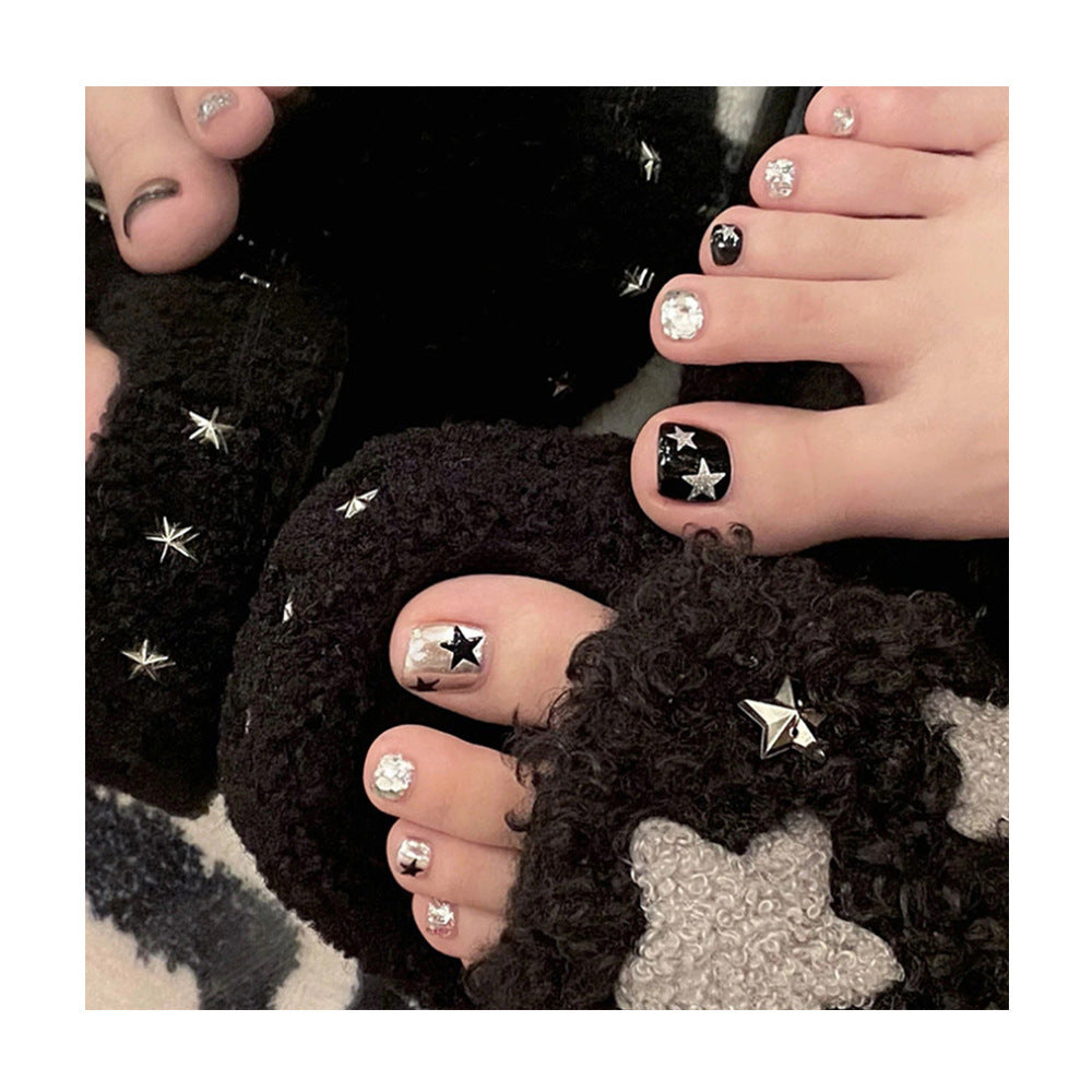 Starry-Themed Nail Art Extensions