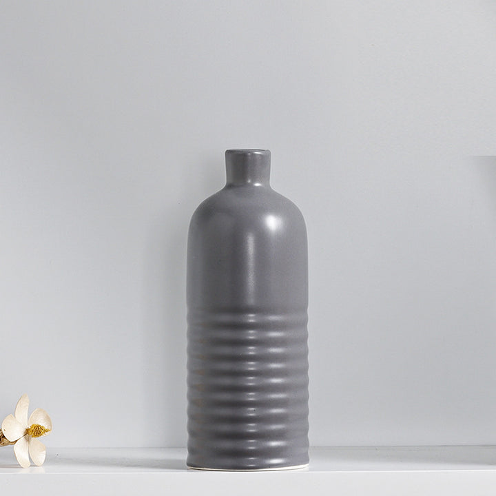 Modern Textured Ceramic Table Vase Kalsten