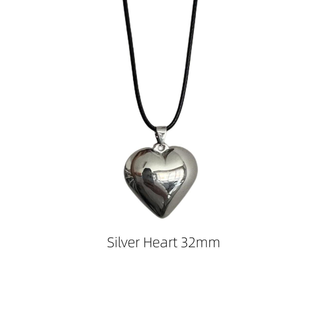 Heart-Shaped Charm Necklace Kalsten