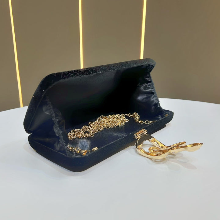 Elegant Snake-Design Evening Clutch