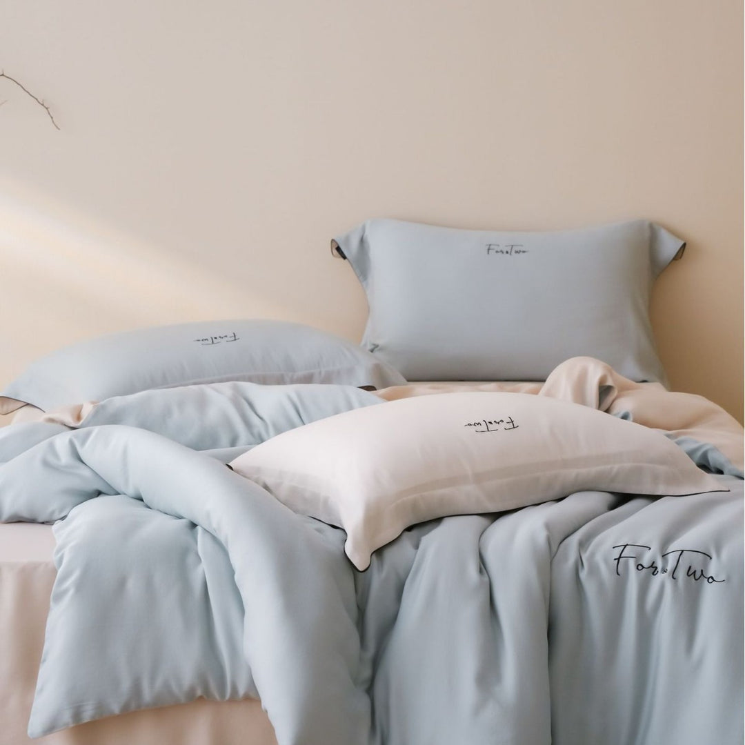 Luxurious cotton satin bedding set with embroidery and contrast piping