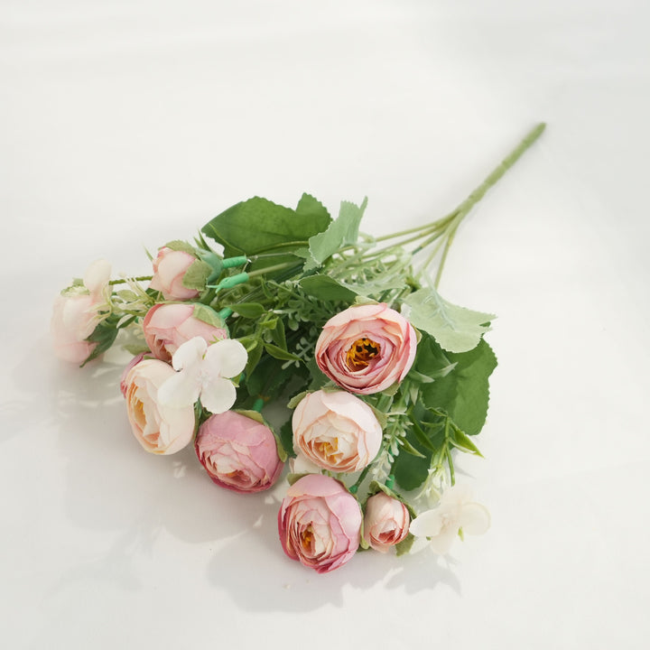 Lifelike Floral Bouquet with Soft Petals