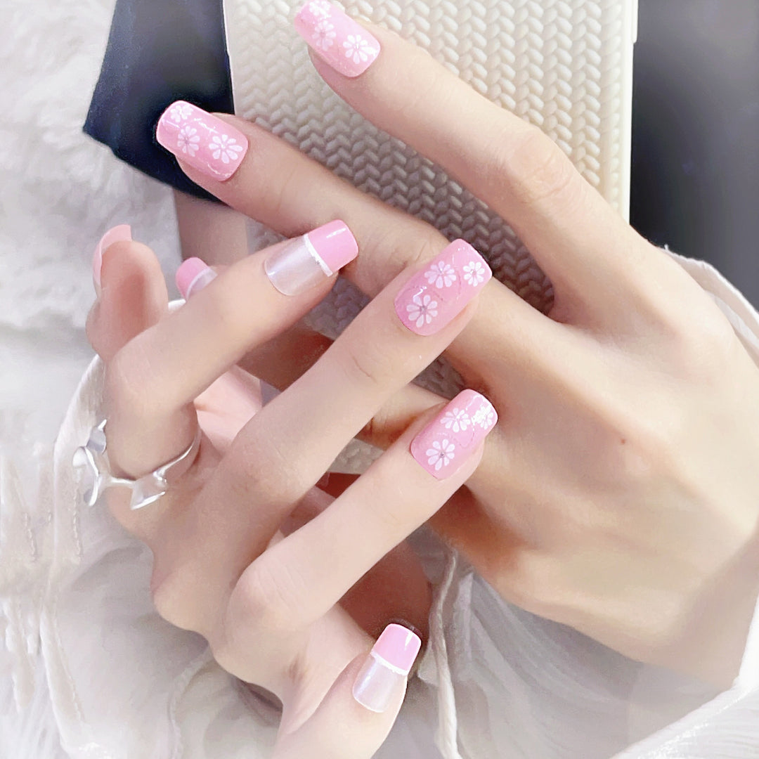 Decorative Floral Press-On Nail Set