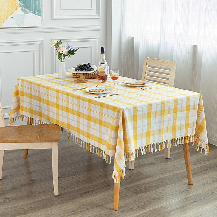 Rectangular linen-look tablecloth in check pattern with fringed border