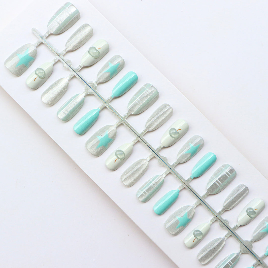 Stylish Press-On Nail Art Set with Geometric Patterns