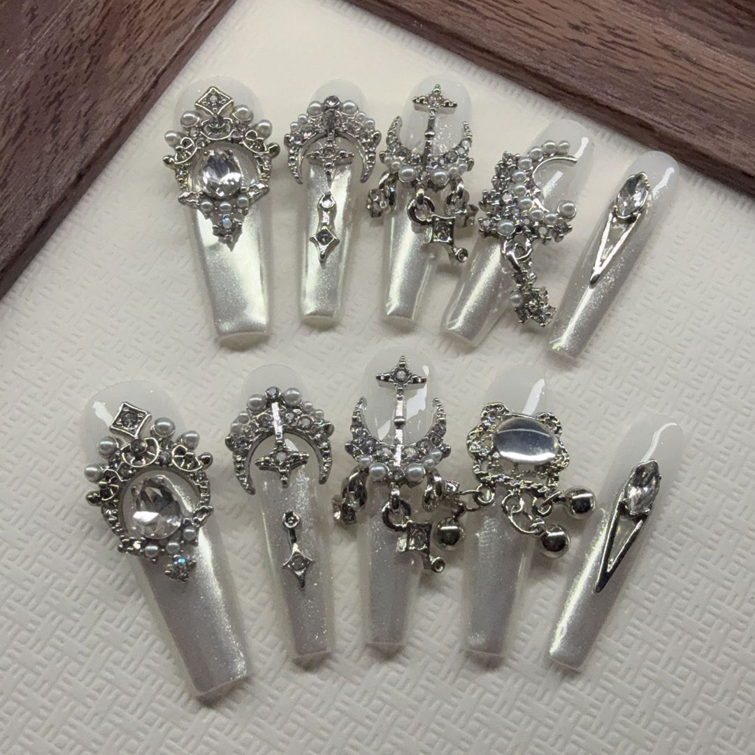 Luxury Rhinestone Decorative Press-On Nails