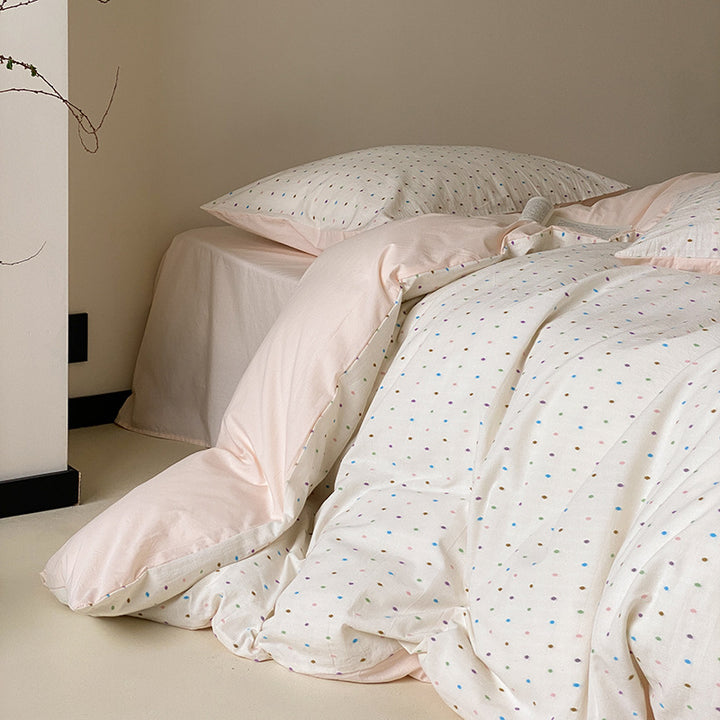 Breathable cotton percale bedding set with pastel dot pattern