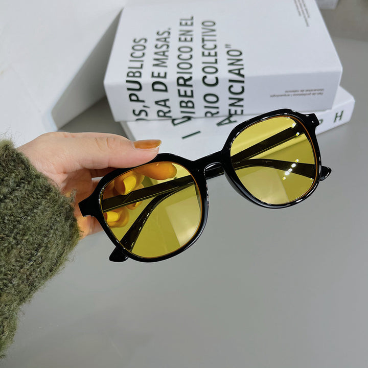 Fashionable Vintage Sunglasses with Wide Frame Kalsten