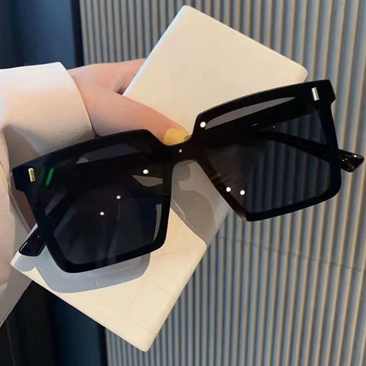 Women's fashionable square sunglasses with stylish frame Kalsten