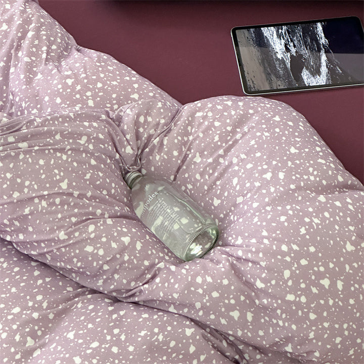 Fine woven cotton percale bedding set with delicate floral scatter motif