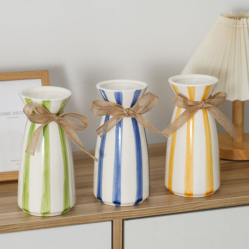 Elegant ceramic vase in vintage style Kalsten