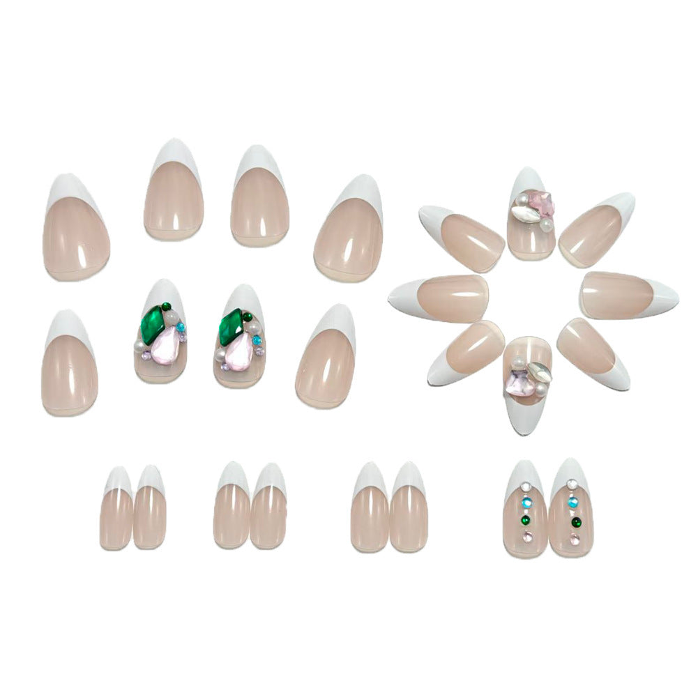 Artificial nails with glamorous rhinestone details Kalsten