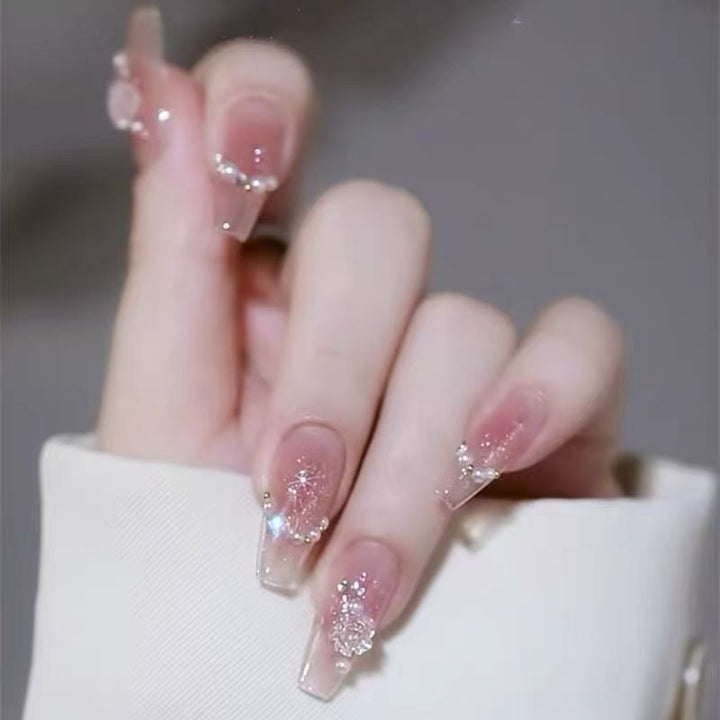 Artificial nails with sweet animal motif and elegant French tip Kalsten