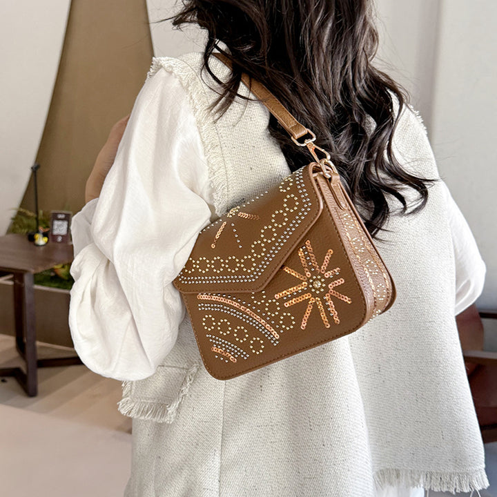 Elegant Decorative Chain Handbag
