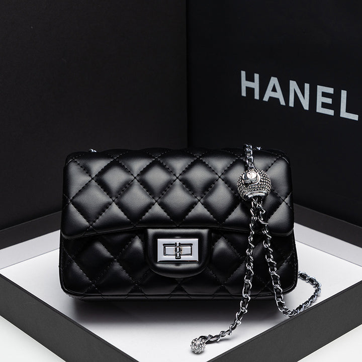 Chic Quilted Crossbody Bag