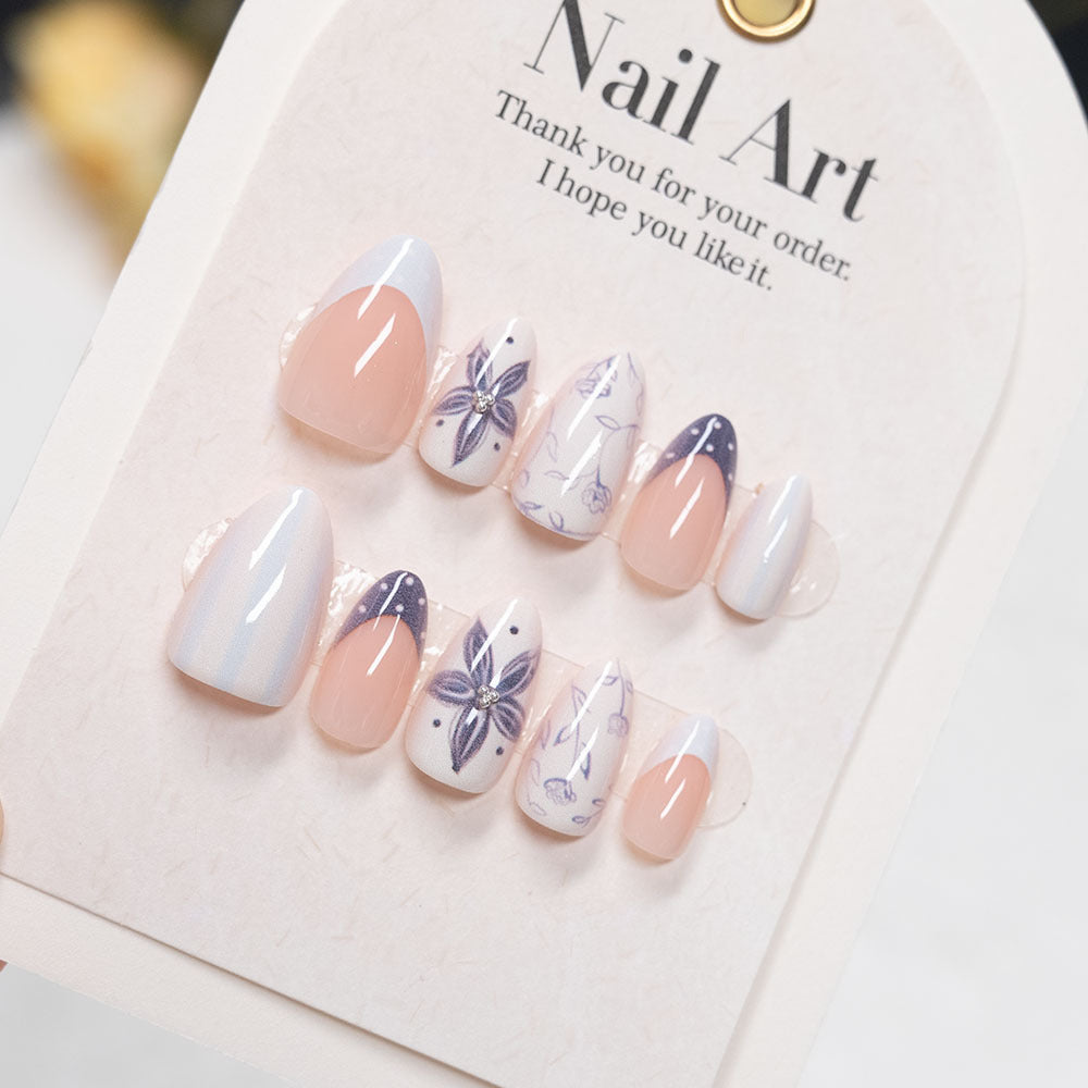 Artistic Floral-Themed Press-On Nails