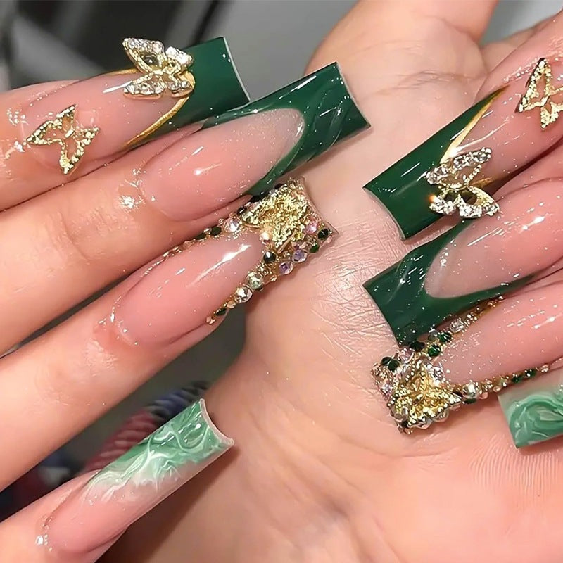 Artificial nails in elegant design with glitter and flower accents Kalsten