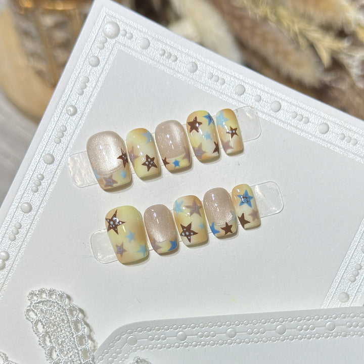 Press-On Nail Art Set with Star Accents Kalsten