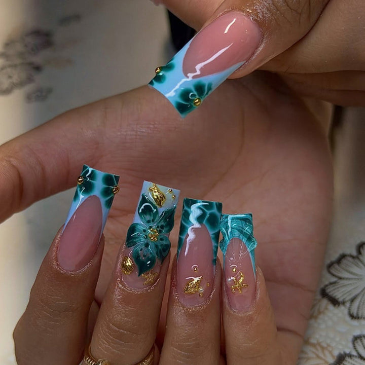 Acrylic nail set with creative 3D flower and glitter elements Kalsten