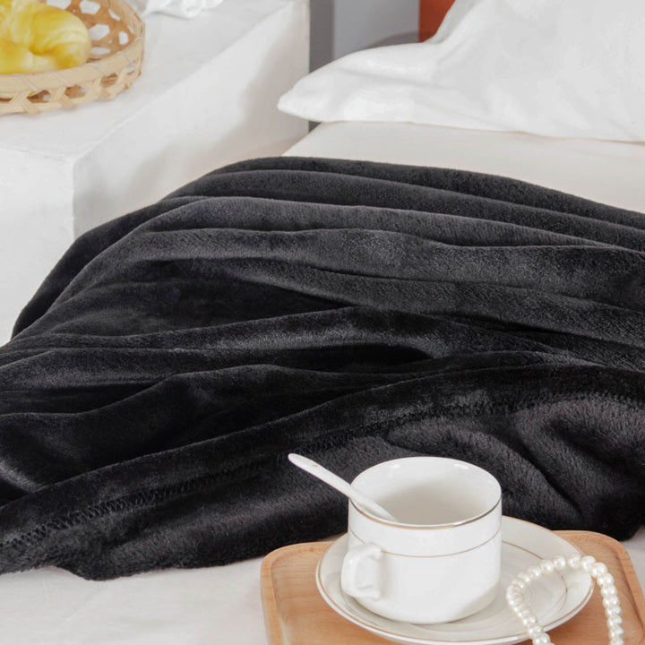 Cozy Plush Throw Blanket Kalsten