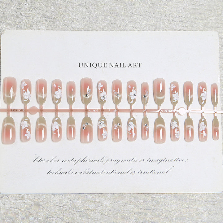 Artificial nail set with elegant floral accents Kalsten
