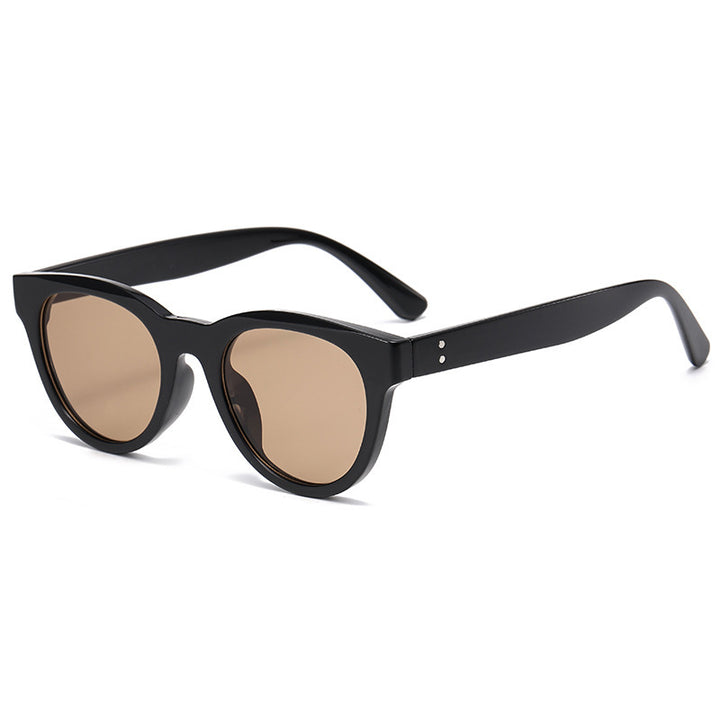 Women Fashionable Oversized Sunglasses in Elegant, Curved Design Kalsten