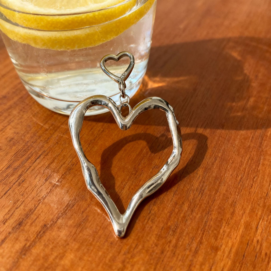 Heart-Shaped Keychain Holder Kalsten