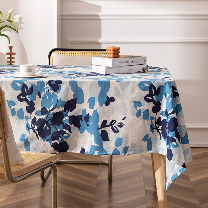 Rectangular tablecloth with jacquard-like structure, water-repellent surface and easy-care fabric Kalsten