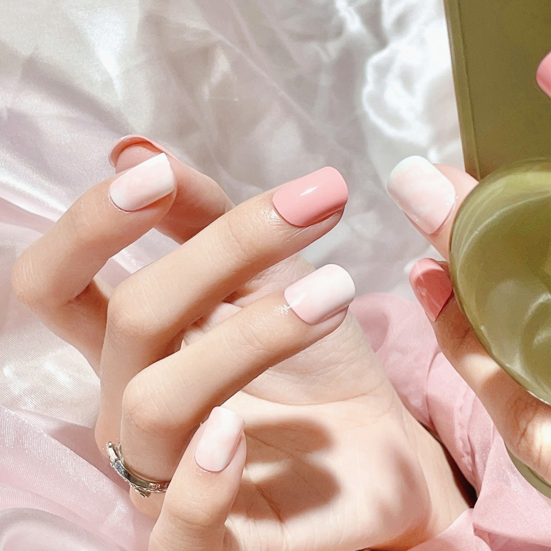 Press-On Nail Set with Marble Effect