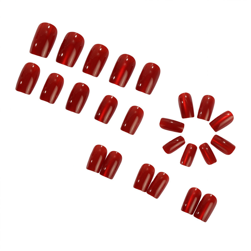 Artificial nails in elegant shine design Kalsten