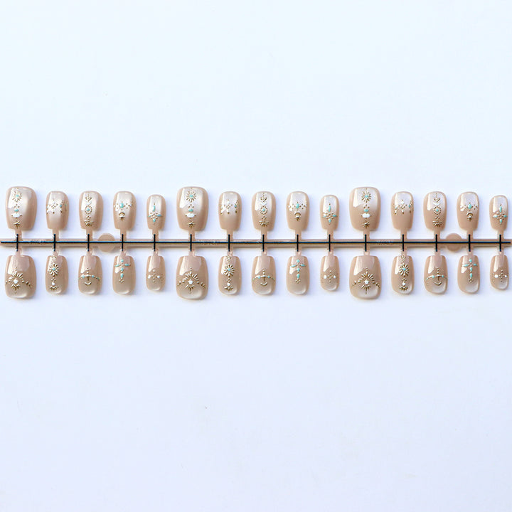 Exquisite Nail Art Press-On Set