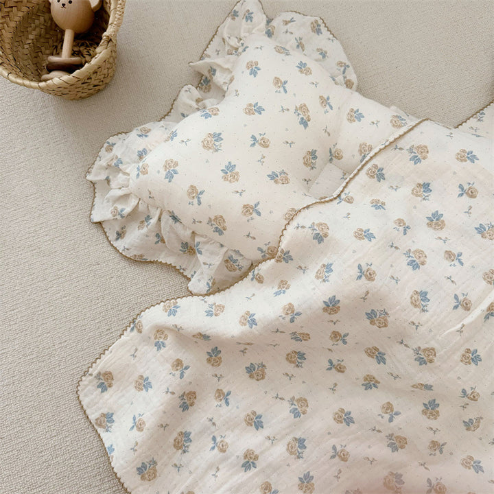 Unisex Muslin Blanket with delicate floral design and elegant ruffles Kalsten