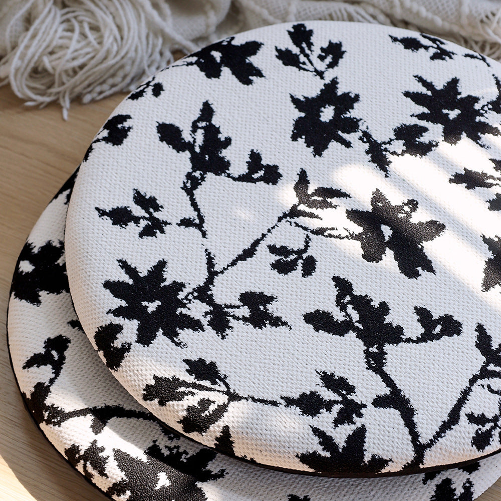 Round seat cushion with quilted padding, floral jacquard cover and anti-slip backing Kalsten
