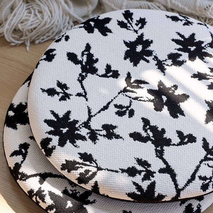 Round seat cushion with quilted padding, floral jacquard cover and anti-slip backing Kalsten