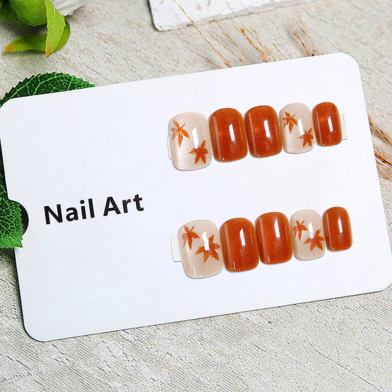 Elegant nail set with autumn leaves Kalsten
