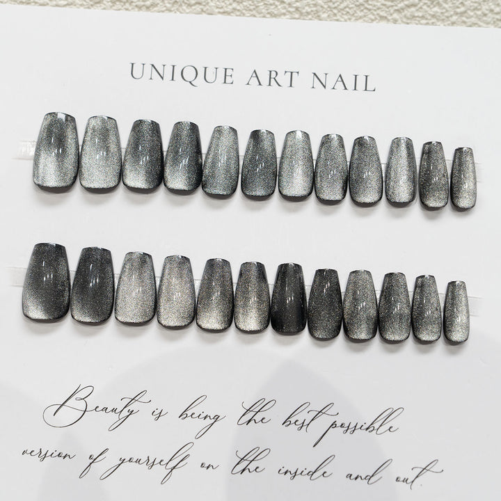 Press-On Nail Set with Metallic Finish