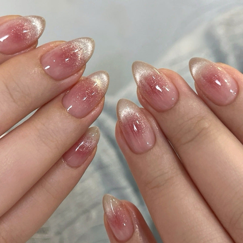 Artificial nail art with playful dots and bows Kalsten