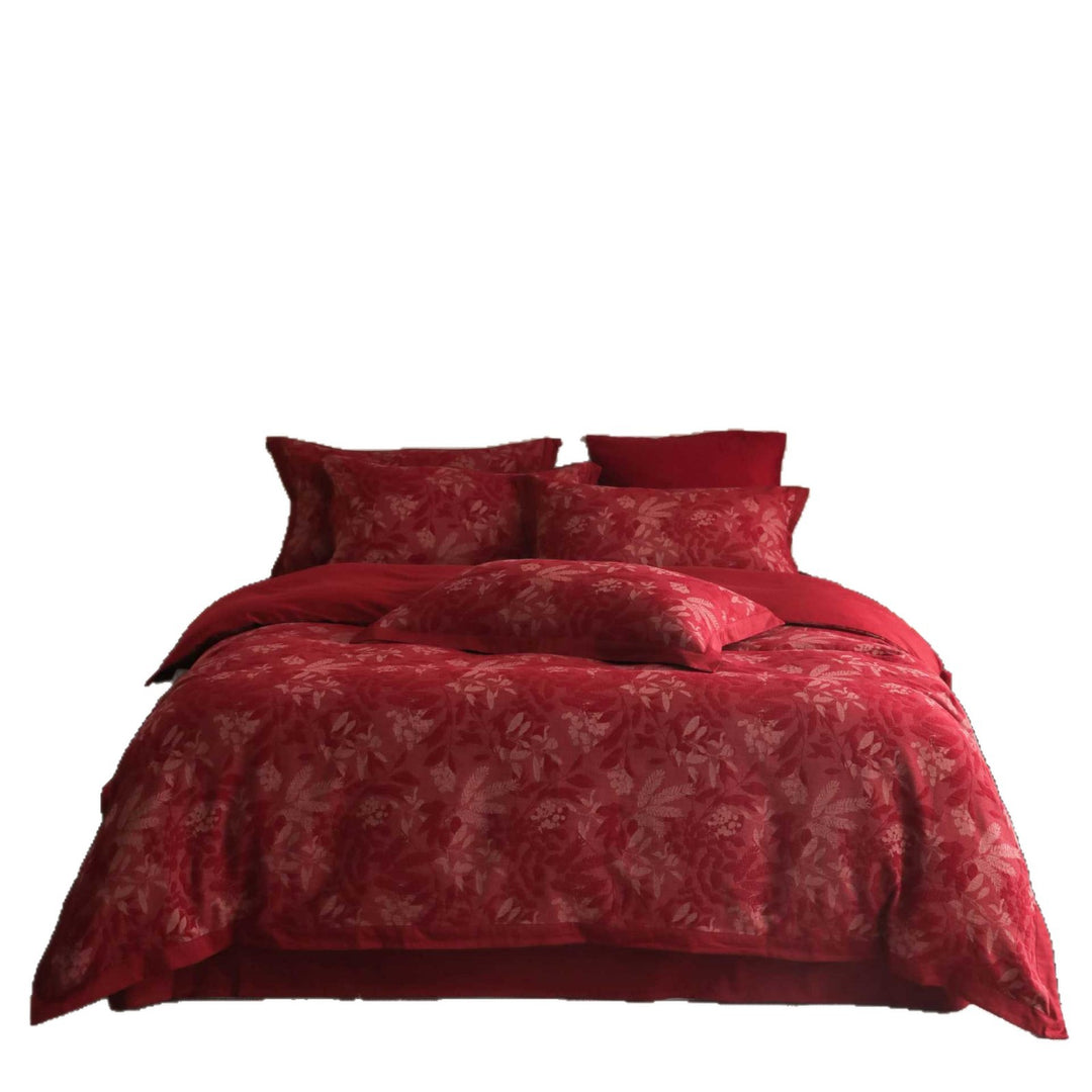Exclusive jacquard-woven bedding set with floral relief and extra-soft cotton satin