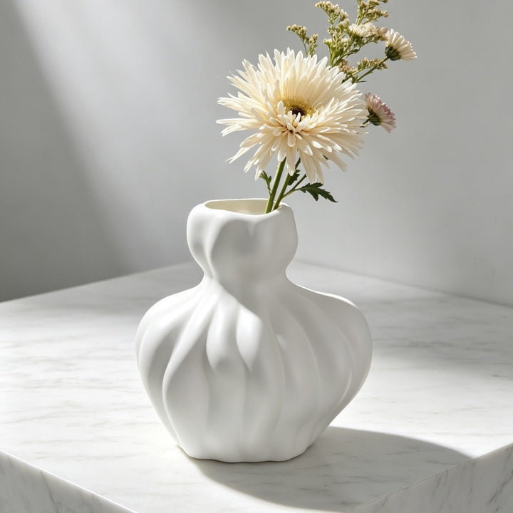 Abstract Sculptural Decorative Vase Kalsten
