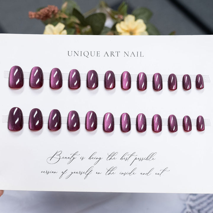 Glossy Press-On Nail Art Set