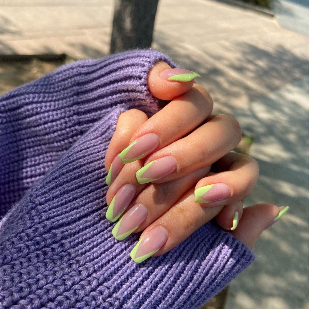 Artful Gel Nails with Elegant Floral Design and Glitter Accents Kalsten