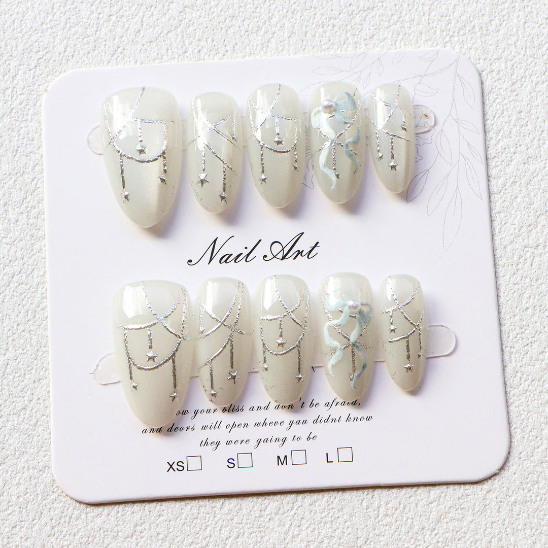 Elegant Decorative Press-On Nail Art Set