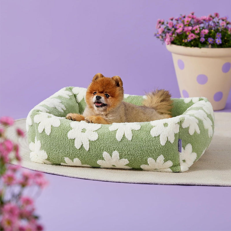 Cozy Floral Pet Bed Kalsten