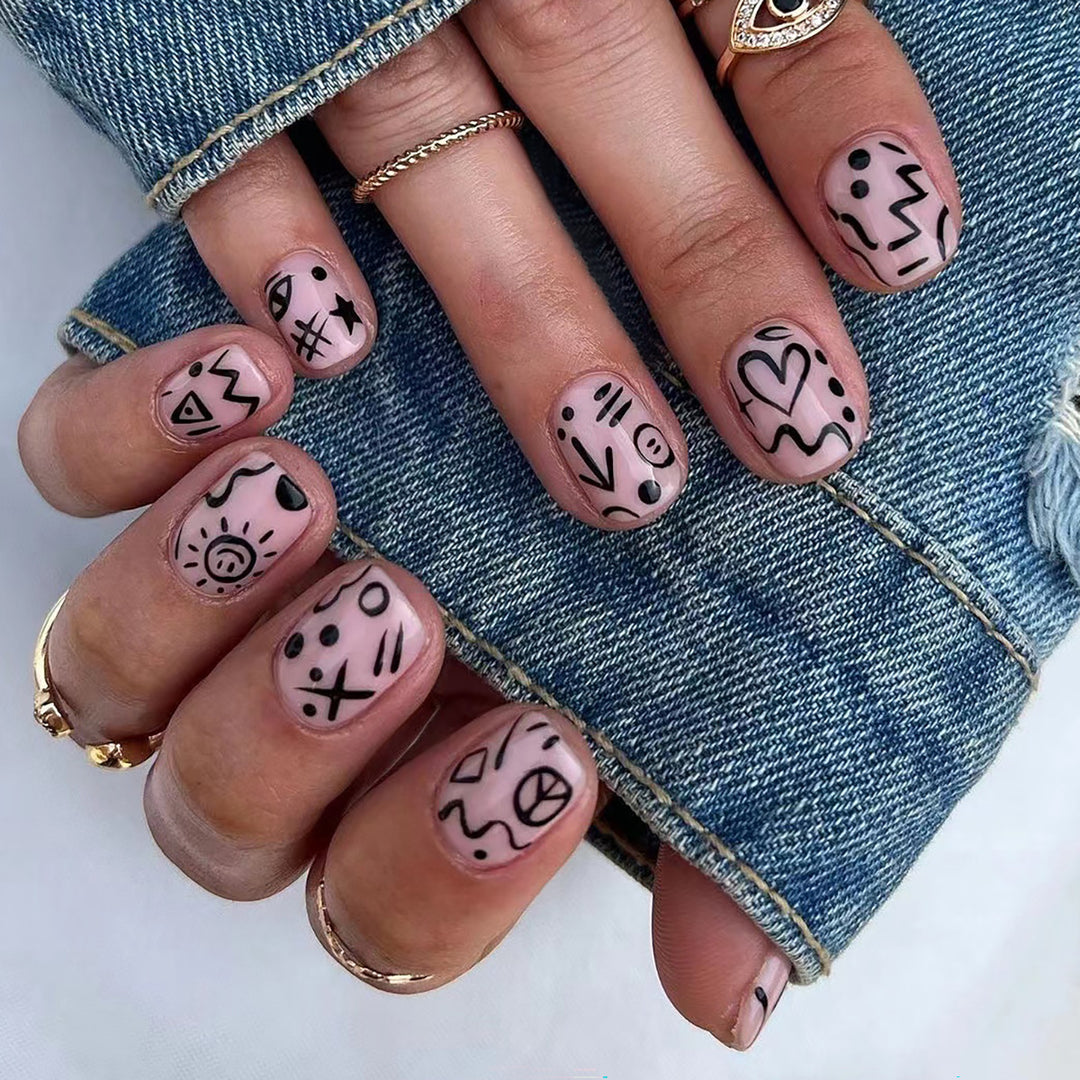 Creative Nail Art with Modern Designs Kalsten